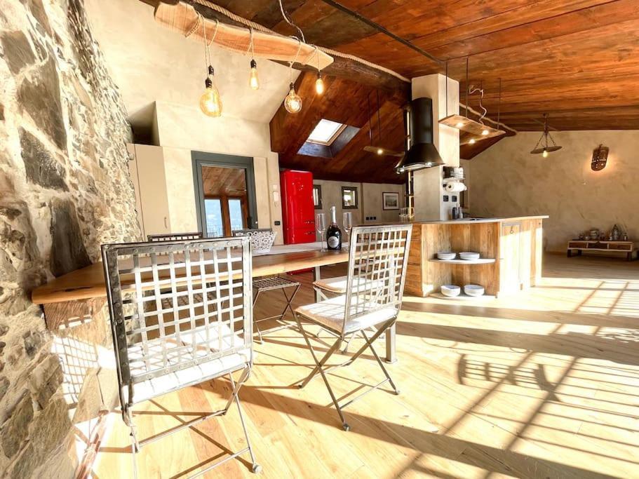 Romantic Home Stone With Amazing View Lake Of Como And Oleandra Лальо Екстериор снимка