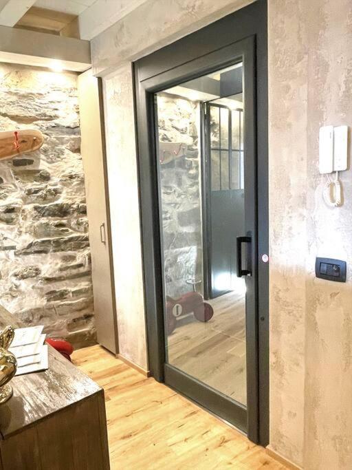 Romantic Home Stone With Amazing View Lake Of Como And Oleandra Лальо Екстериор снимка