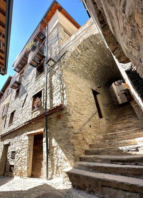 Romantic Home Stone With Amazing View Lake Of Como And Oleandra Лальо Екстериор снимка