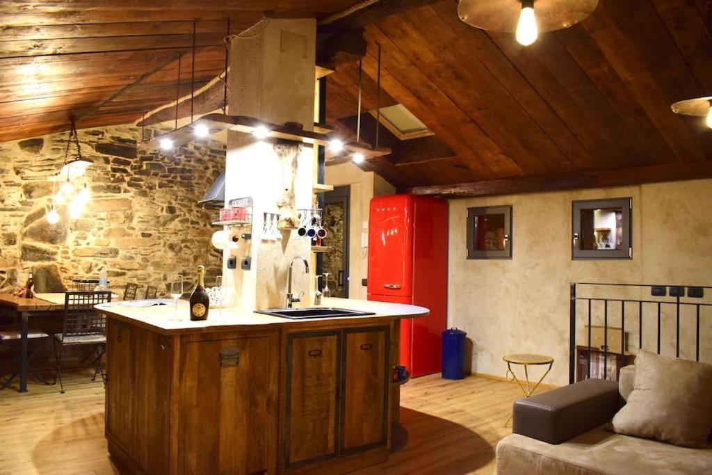 Romantic Home Stone With Amazing View Lake Of Como And Oleandra Лальо Екстериор снимка