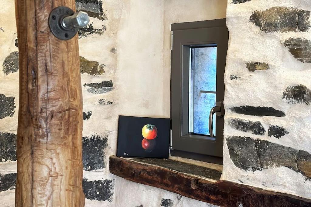 Romantic Home Stone With Amazing View Lake Of Como And Oleandra Лальо Екстериор снимка